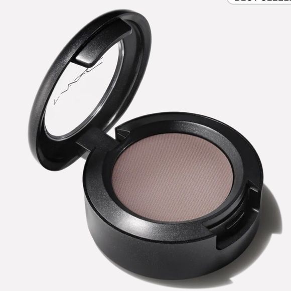 - M•A•C eyeshadow ~ Scene-satin - Picture 3 of 8